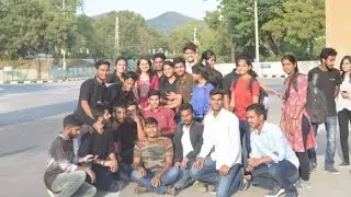 कलेक्टर टीना डाबी स्कूली छात्रों के बीच में.....कर रही बच्चों को प्रोत्साहित आगे बढ़ने के लिए 🔥 #ias