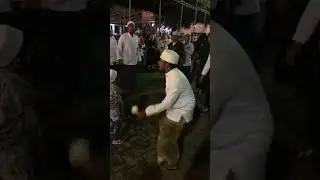 Bahagia itu bukan milik orang bahagia itu milik kita sendiri