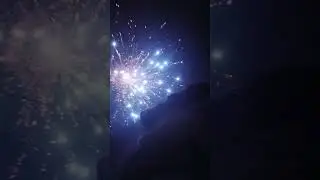 с новым годом. запускаем салюты.🎉