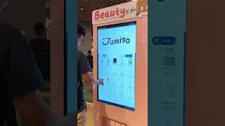 Is that a skincare vending machine? At MyTown? OMG! 😱😱😱