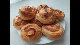Булочки из слоеного теста.