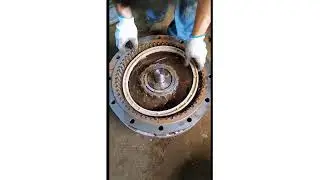 REDUCTION ROLL GEAR REPLACEMENT OIL - amazing video and satisfactory 