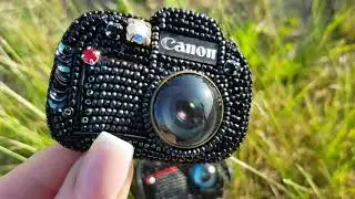 Брошь из бисера фотоаппарат