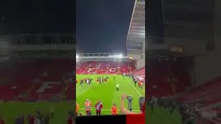 Adeptos do Benfica no fim do jogo - 