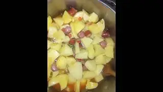 Tocăniță de cartofi cu cârnați 👍