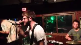 Two Houses live at Treats Tavern Milwaukee WI 7/24/14