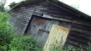 URBEX: I thought I found a murder scene in this abandoned shed