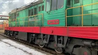 Маневровый тепловоз ЧМЭ3-4710 с пассажирским поездом [CFM]