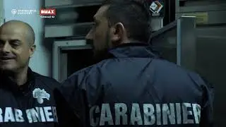 The NAS of Rome are in a nightclub where the owner does not react well to the intervention
