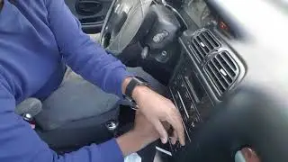 Remplacer l'auto radio Peugeot 406
