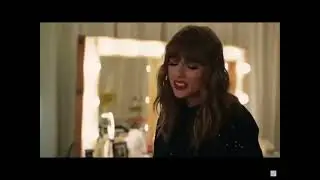 Taylor and her cats are iconic!