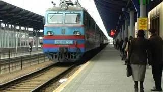 ДОДАТКОВІ  ПОЇЗДИ