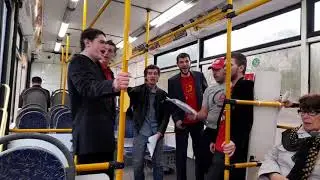 Троллейбус в Нальчике с песнями военных лет 2021