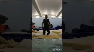 Front Flip and Back Flip training gymnastics! #acrobatics #frontflip #freerunning #shorts