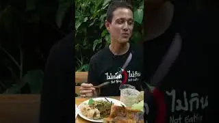 Mark Wiens Reviewing Thailand Street Food!! 