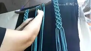 Вторая часть двухэтажная полки с панно