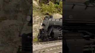 ATSF 3751 Pulls Boxcars 2 (HO Scale Models Short)