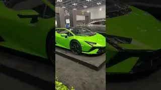 Lamborghini at 2022 NYIAS 