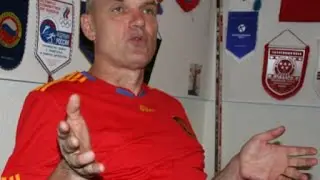 Бубнов поцеловал незнакомку