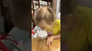 Мама попрошайничает 