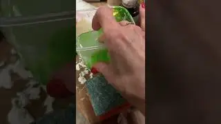 Процесс создания луны в стене