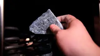 Как закладывать камни в электрическую печь?