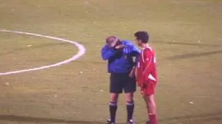 Referee gets headbutted