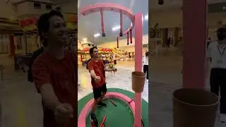 This guy has a great reflex!😎  #shorts #youtubeshorts #funnyshorts