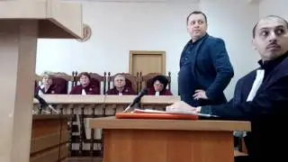 Суд выдворяет Петренко за его требование отвода судьи