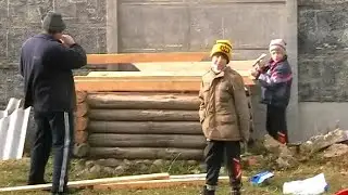 Эпизод №1 Строим домик для колодца! Старые времена.