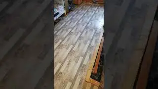 Пол своими руками. Пол из обоев.