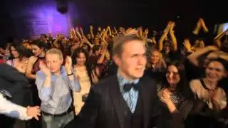 Гости качают ведущего! :)))