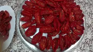 ТОМАТЫ ВЯЛЕНЫЕ БЕЗ ДУХОВКИ,  БЕЗ СУШИЛКИ , (необычным способом).