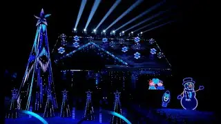 Kelly Clarkson - Underneath the Tree 2023 Christmas Light Show