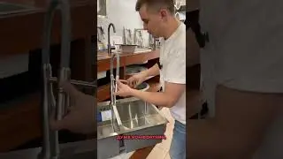 Огляд компактної кухонної мийки з двома чашами з нержавіючої сталі. Ital
