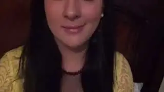 ASMR SPANISH Roleplay poniendo maquillaje a un cliente