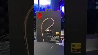 1MORE PENTA DRIVER In-Ear Headphones Hybrid 5-driver acoustic structure  Hi-Res Audio