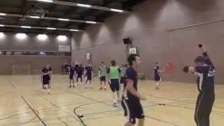 Team attack (12-18+ yrs) - 2v1 exercise