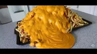 Epic Chili Cheese Fries!! (10,120 Calories)