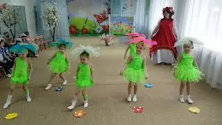 Наши милые цветочки поздравляют своих мамочек