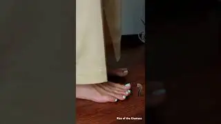 Ways to crush tinies even female tinies 🤭 Giantess Andrea 