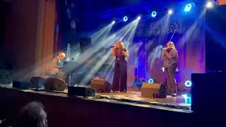 Nina Kumorek, Kasia Sęk, Adam Chrobok -  Nie, bo nie