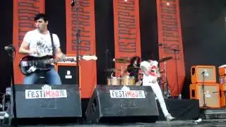 Losprophets - We Still Kill The Old Way (Live at Festimad 08)