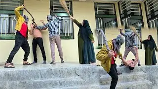House siege, bandit attack