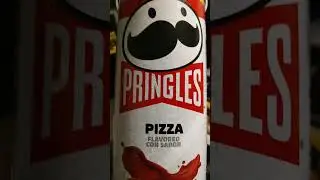 Pringles pizza 🍕 chips are so good