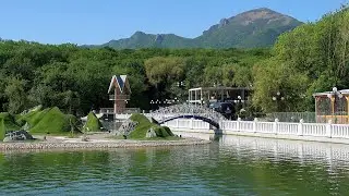 Жаркий день ! Пора загорать !