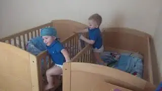 Broliukai Dvynukai prieš pietų miegelį (1) / Twins Before BedTime (1)
