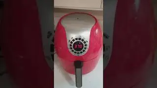 Cooking chicken patties in my Cooks Essentials Air Fryer