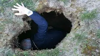 ПРЫГНУЛ В ЯМУ НЕ ПОДУМАВ! Коп металлолома!