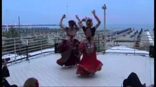Erika dell'Acqua e Ariel Giulia Silver Wolf Clan perform in Hafla at the Sunset Viareggio 2014